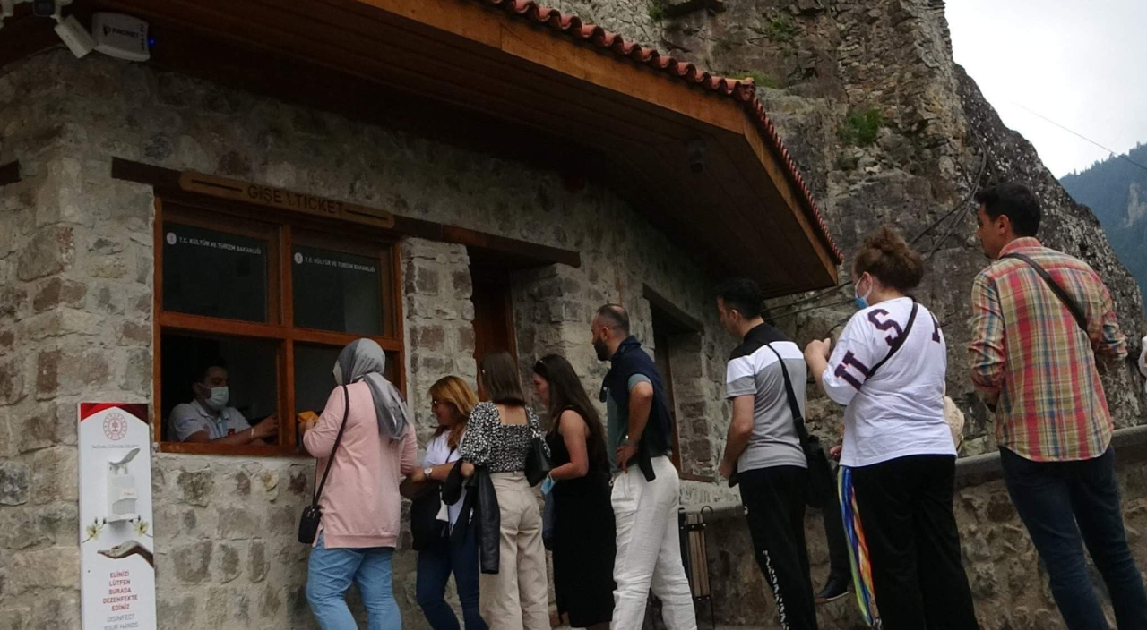 Trabzon Valisi Ustaoğlu: 'Sümela’yı bir buçuk ayda 80 bin kişi ziyaret etti'